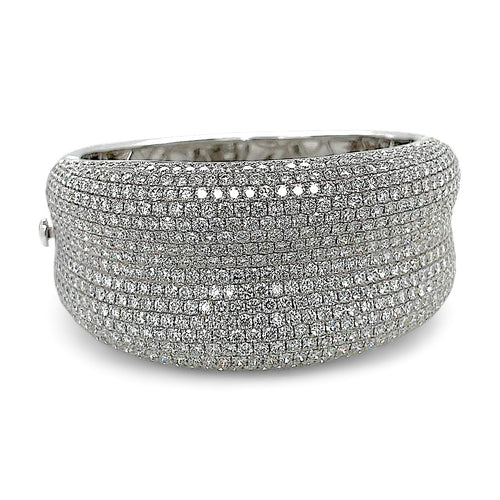 Shop Bangle Bracelet 18K White Gold Micro Pavé Diamond-Set | Twain Time