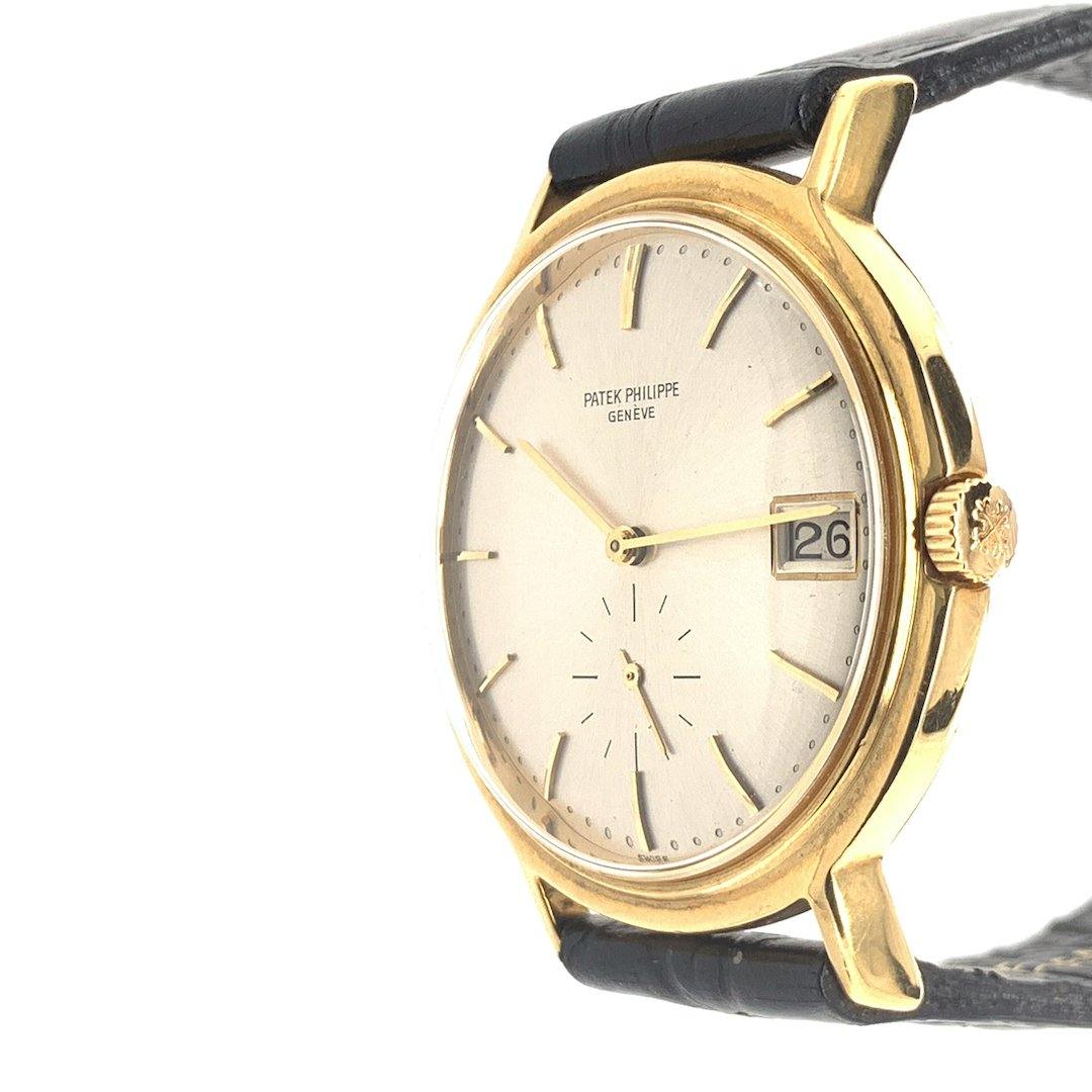 Preo-Owned Patek Philippe Calatrava 18K Yellow Gold Ref. 3820J